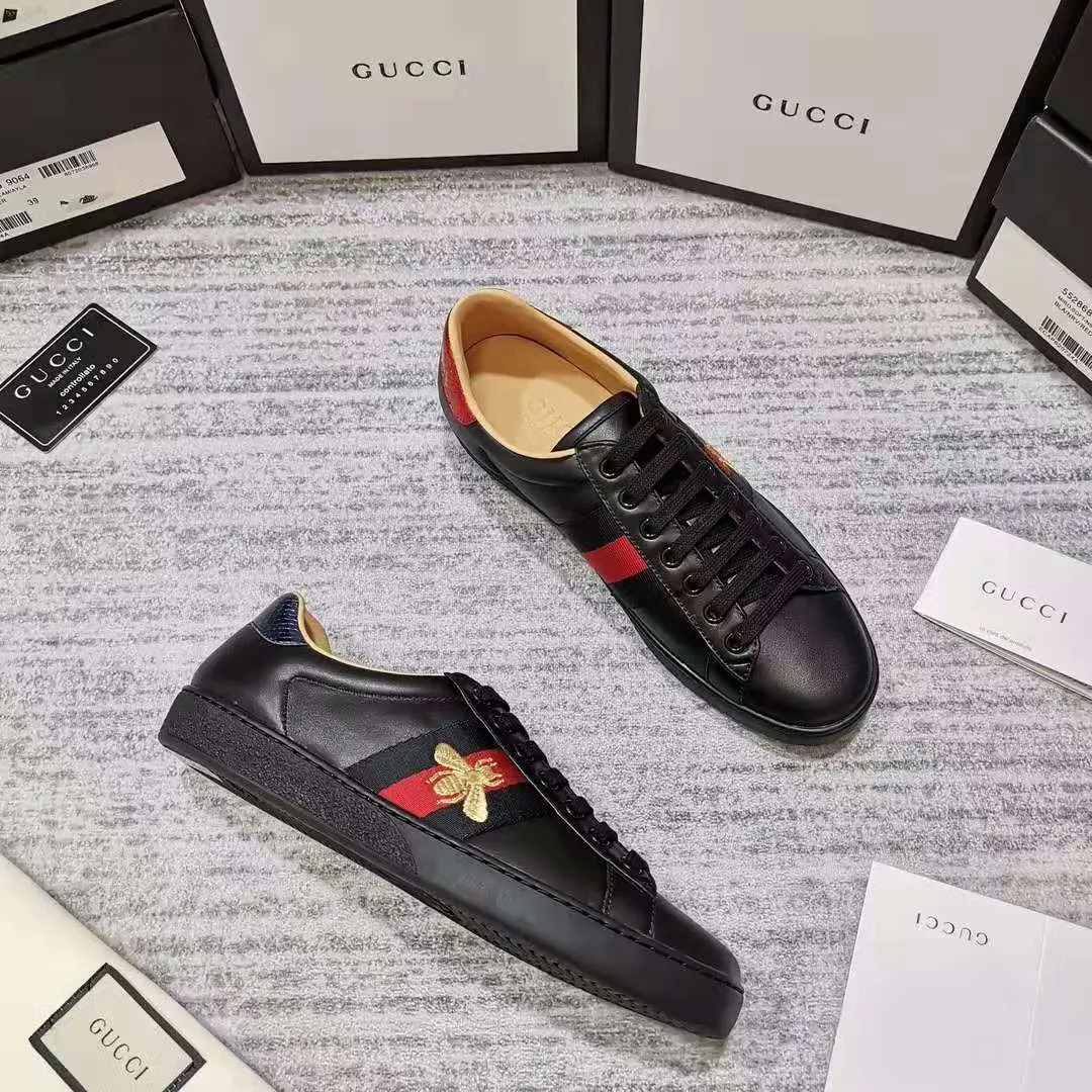 👟👟Ex-factory price 420👟👟 Newly upgraded high version of men's and women's wear, (GUCCI) official website's latest casual and fashionable couple shoes, hot style The style is simple and elegant, exclusive for couples. Unique official website latest brand elements 👑 original Gucci decoration, fashionable and generous, original material cowhide ✅ sheepskin lining, official website designated wear-resistant casual outsole, real-life photos of classic models in the counter, women's 35-40, men's 38--44 sizes